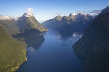 Mitre Peak Scenic Helicopter Flight - Milford Helicopters