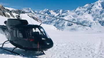 Mt Cook Bus Tour & Heli Hike Combo from Queenstown
