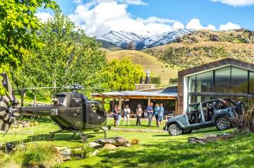 Central Otago Heli Gold Wine Tour from Queenstown - group of 3 guests