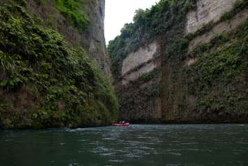 Lodge to Lodge Luxury 2 Day Rafting Trip on the Rangitikei River