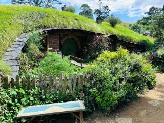 Hobbiton Movie Set and Waitomo Caves