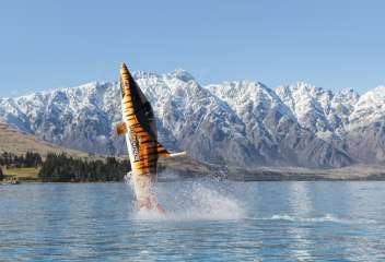 Hydro Attack Semi-submersible Shark Ride