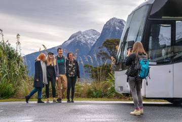 Milford Sound Coach and Boat Cruise Tour