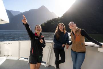 Milford Sound Discover More Cruise