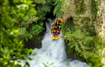 Rotorua Rafting: Kaituna River Grade 5 Rafting Experience - Free Sauna