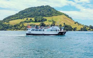 Tauranga Scenic Harbor Cruise