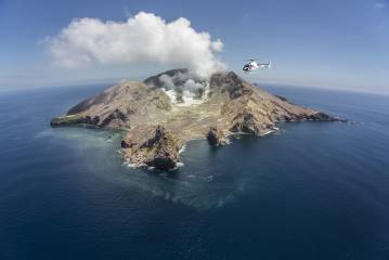 WHITE ISLAND/ MOUNT TARAWERA 'VOLCANIC EXTREMES' HELICOPTER - 4D