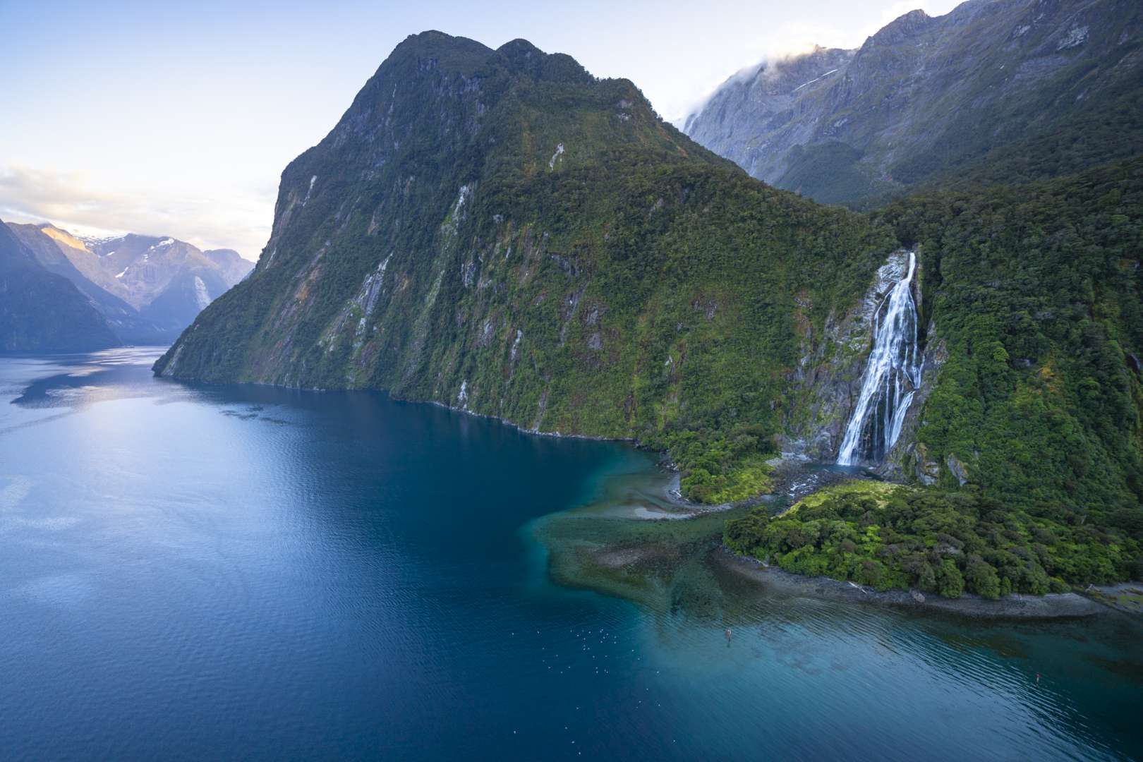 Bowen Falls - Milford Sound