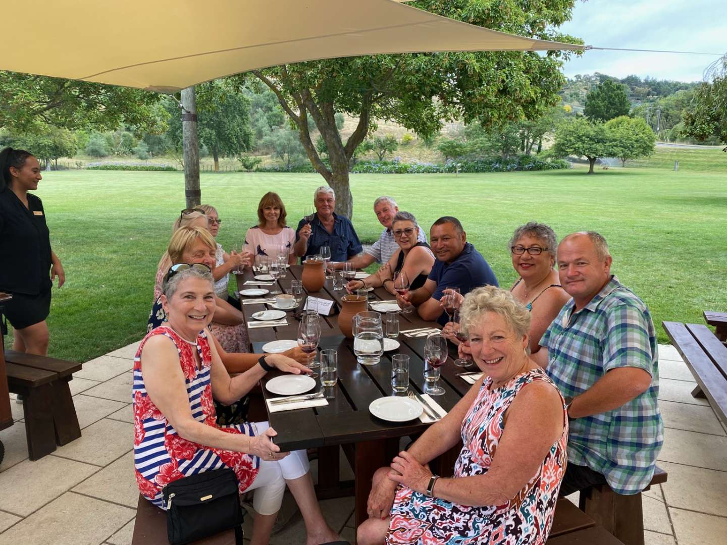A relaxed winery lunch stop on our Hawke’s Bay Wine & Dine Tour