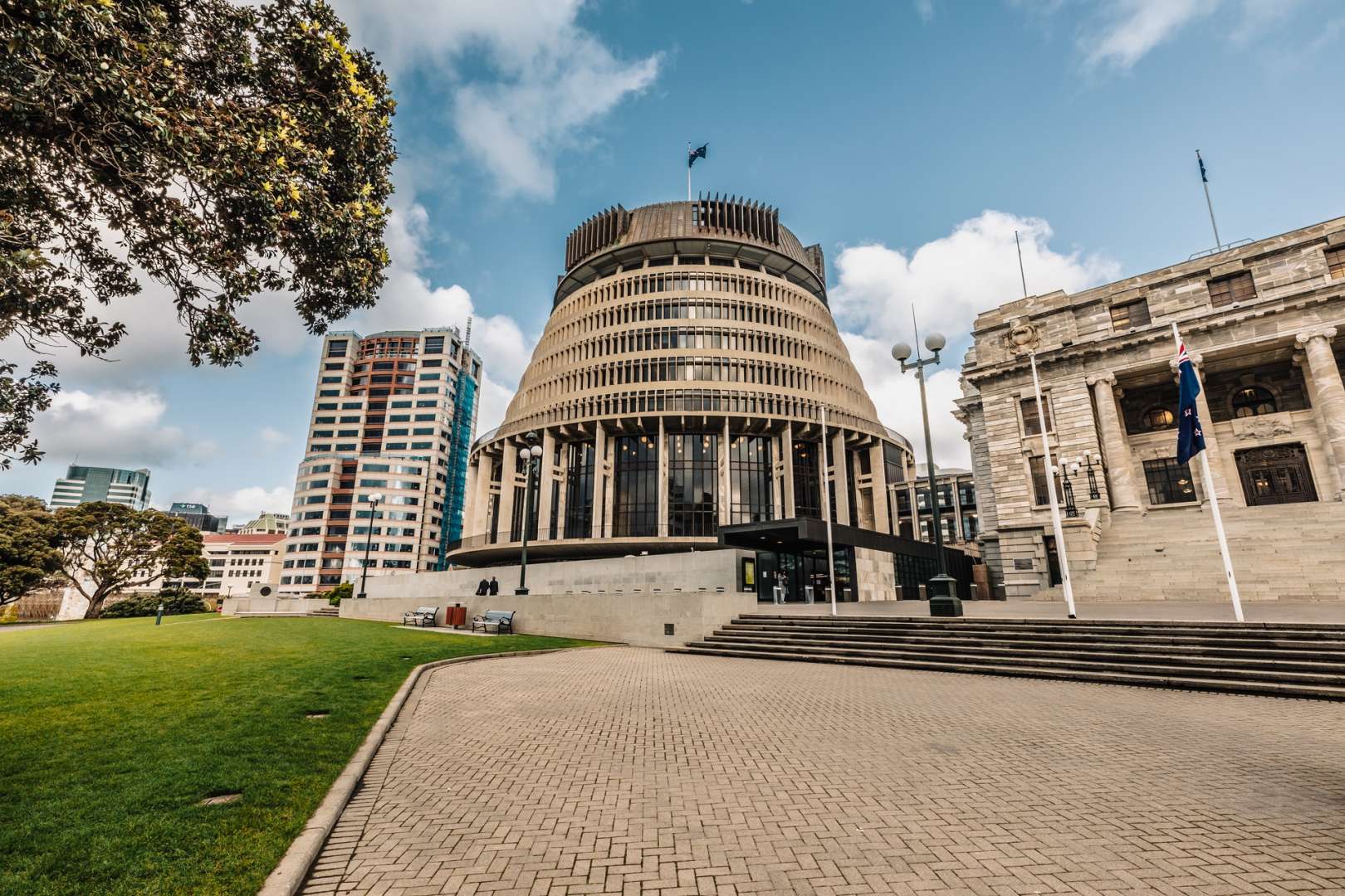 Beehive NZ Parliment Buildings
