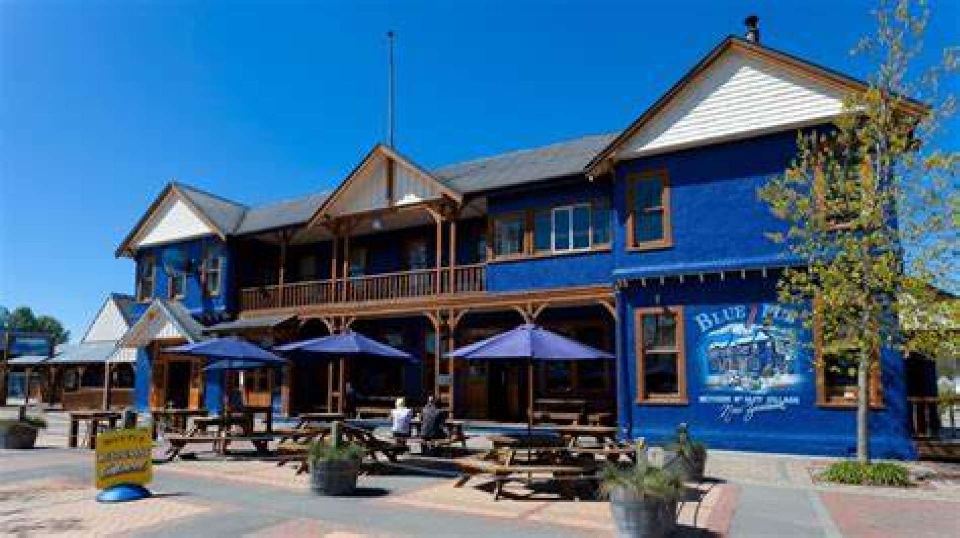 Blue Pub, Methven