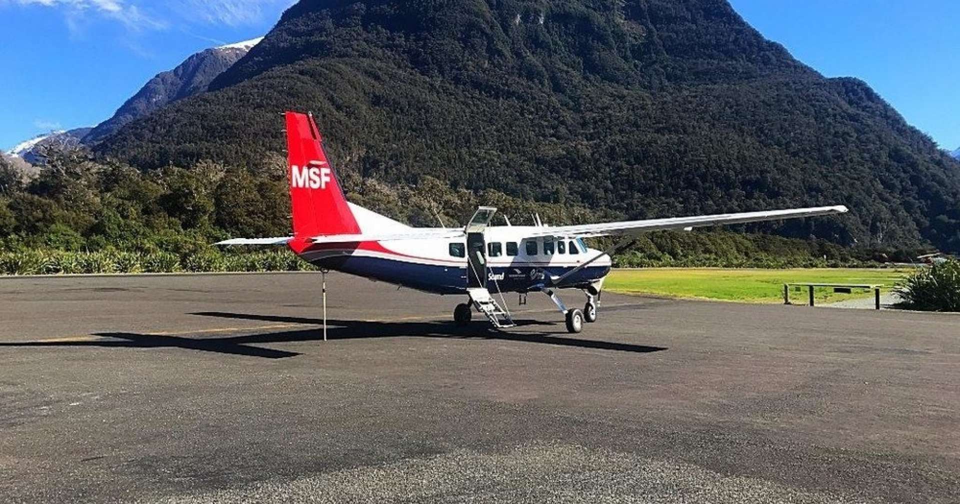 Fly to Milford Scenic Flight