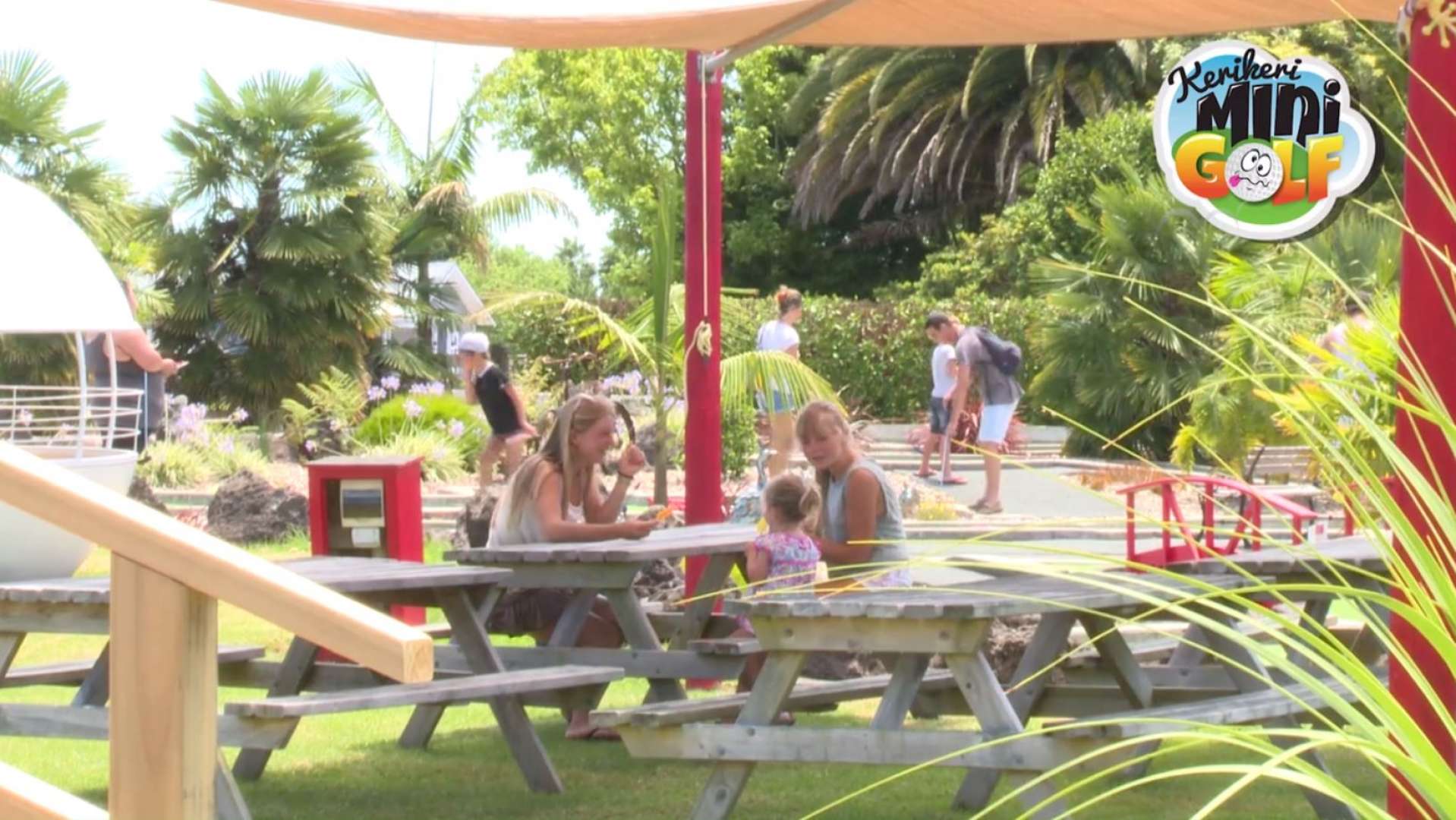 Kerikeri Mini Golf Picnic Area with seating