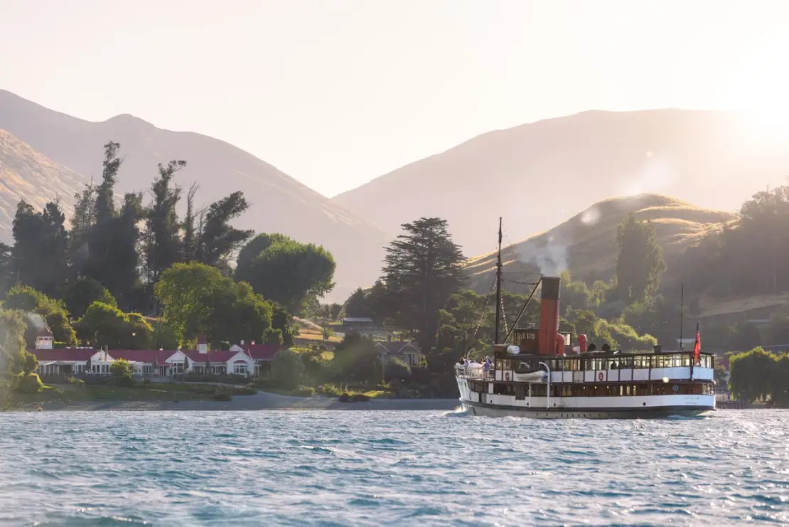 Earnslaw Steamship Cruise included on three-day tour package