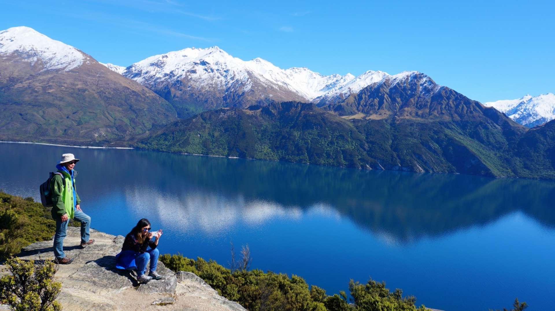 lake wanaka cruise & island nature walk