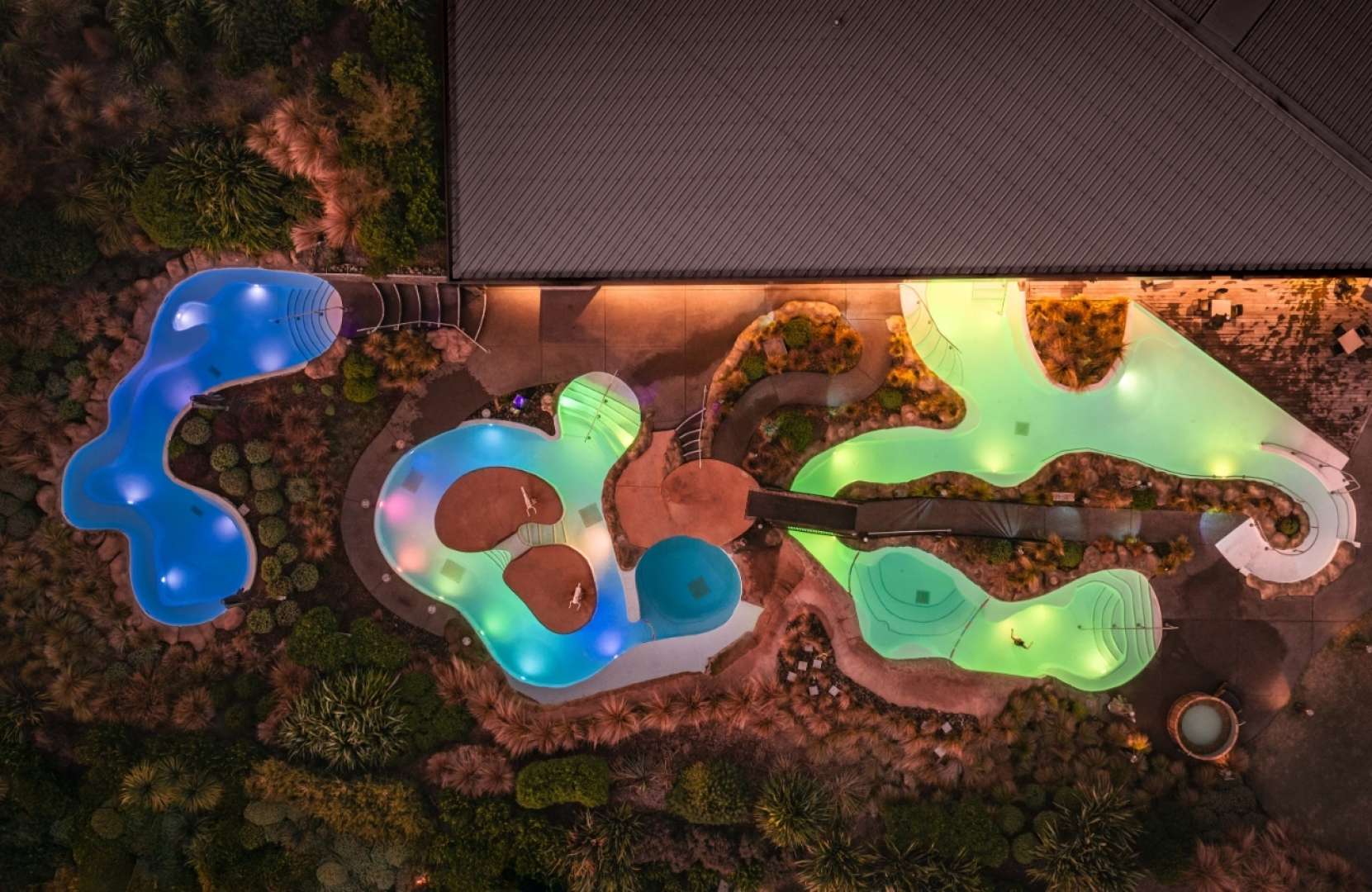 Night glow in the pools