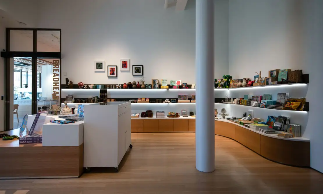 Toi Tauranga Art gallery Shop