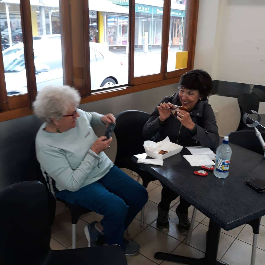 Walking Food Tour of Wellington Seeing Who Can Get the First Photo